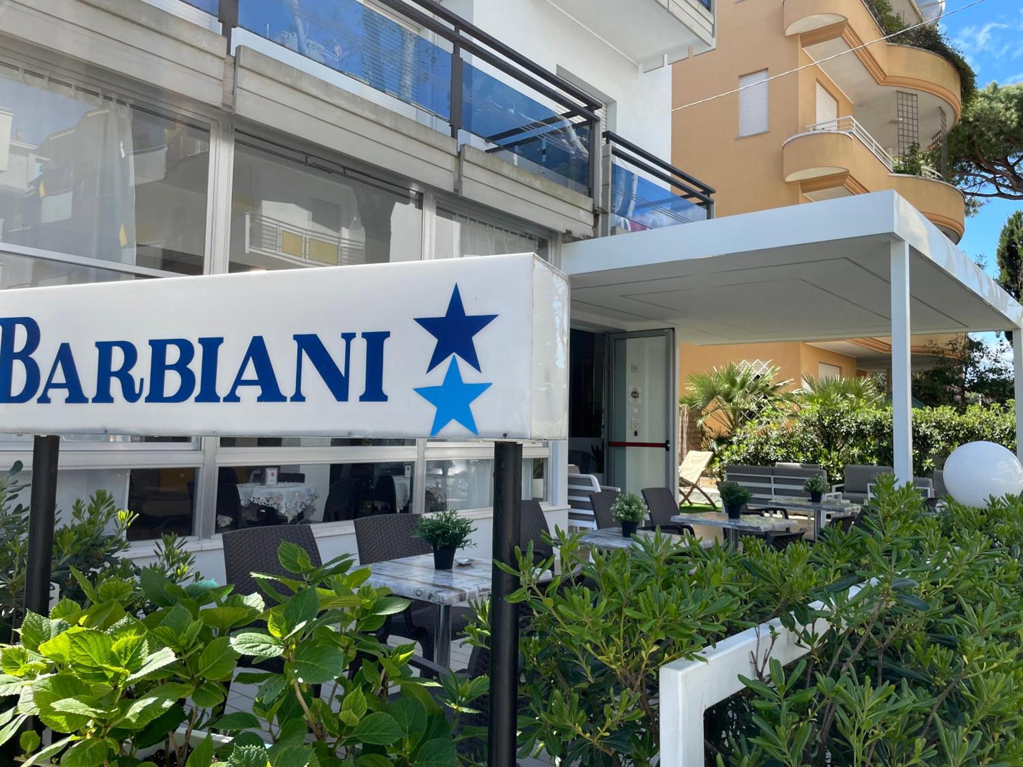 Hotel Barbiani Riccione Luaran gambar