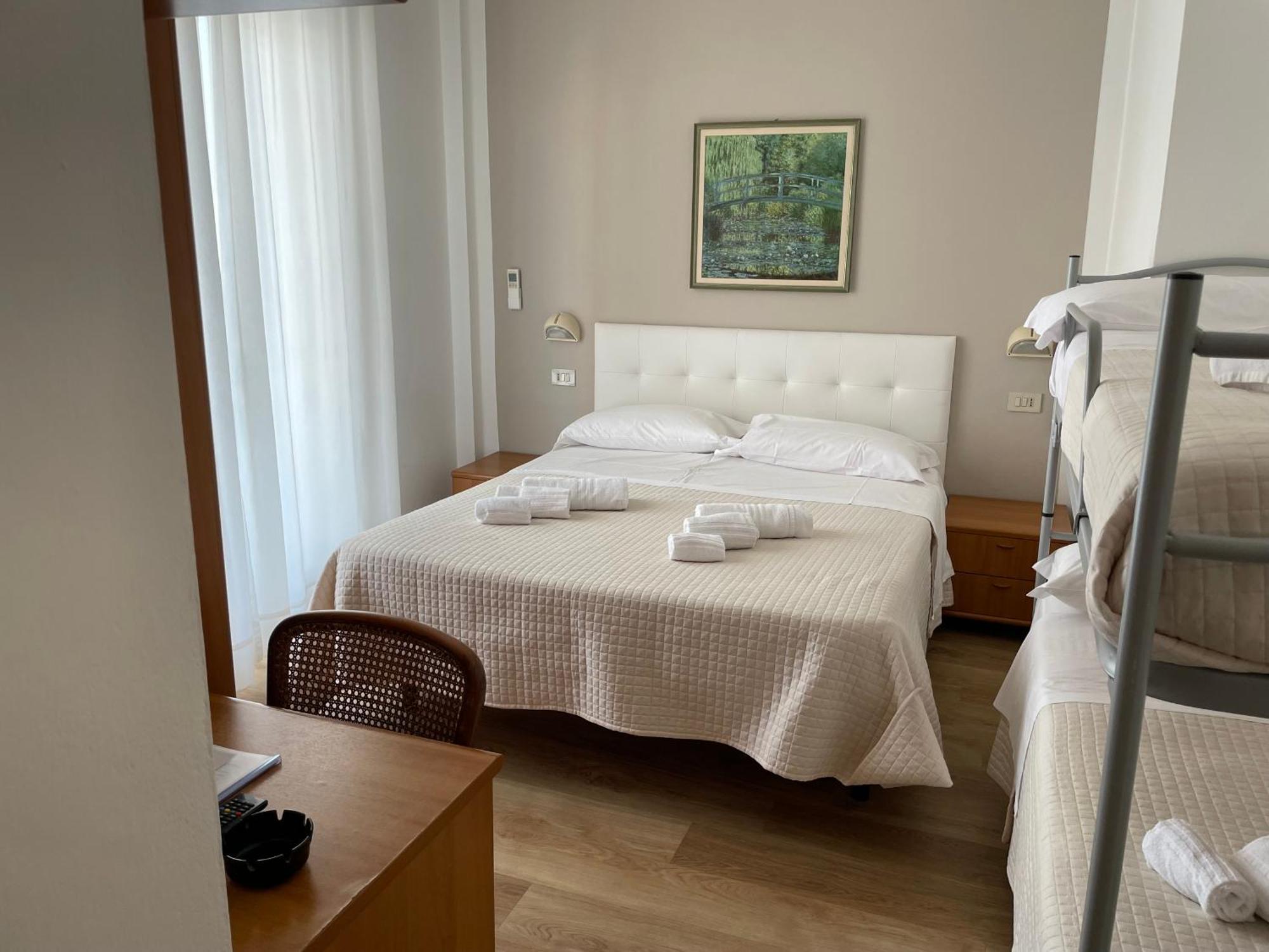 Hotel Barbiani Riccione Luaran gambar