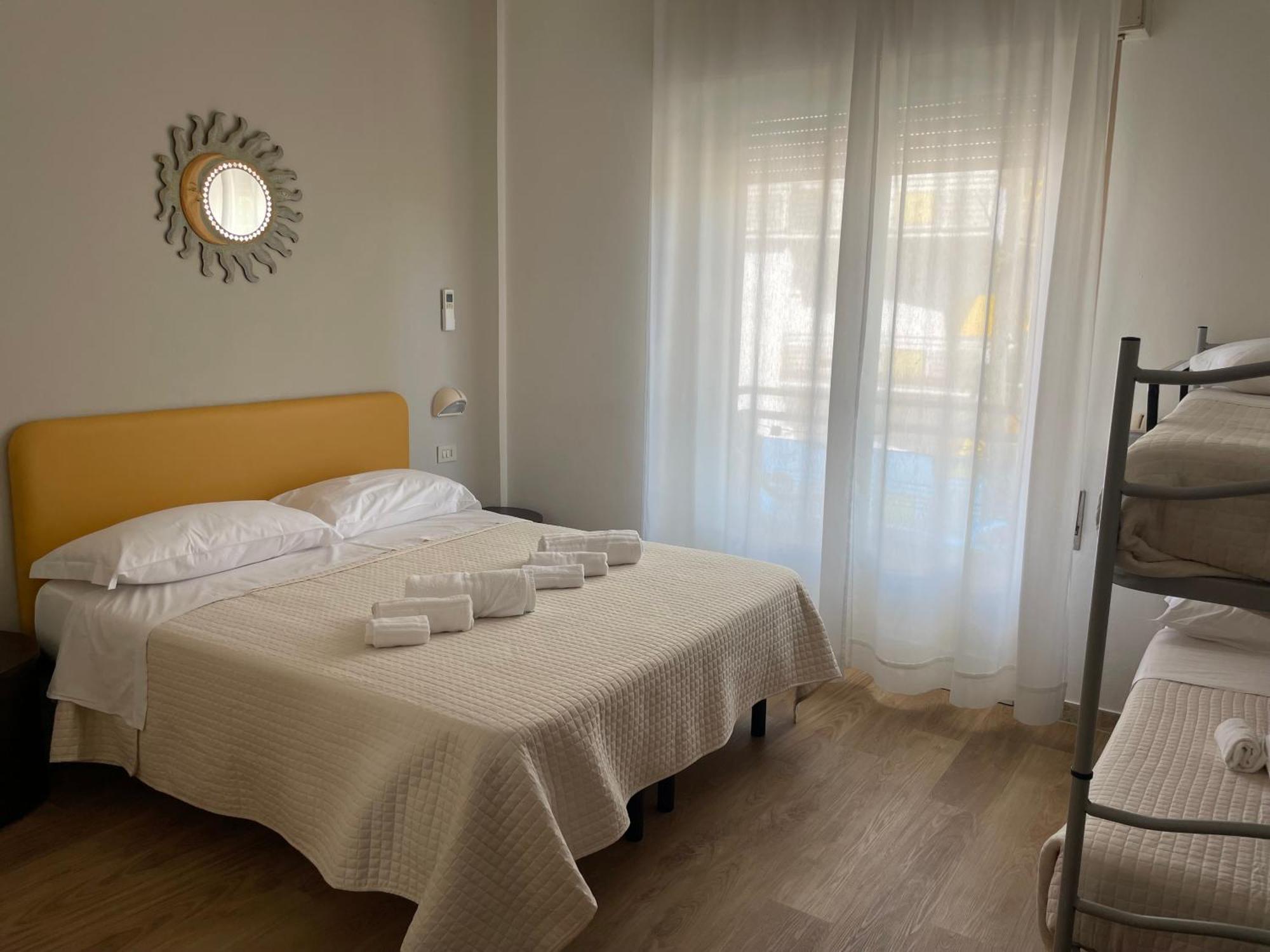Hotel Barbiani Riccione Luaran gambar