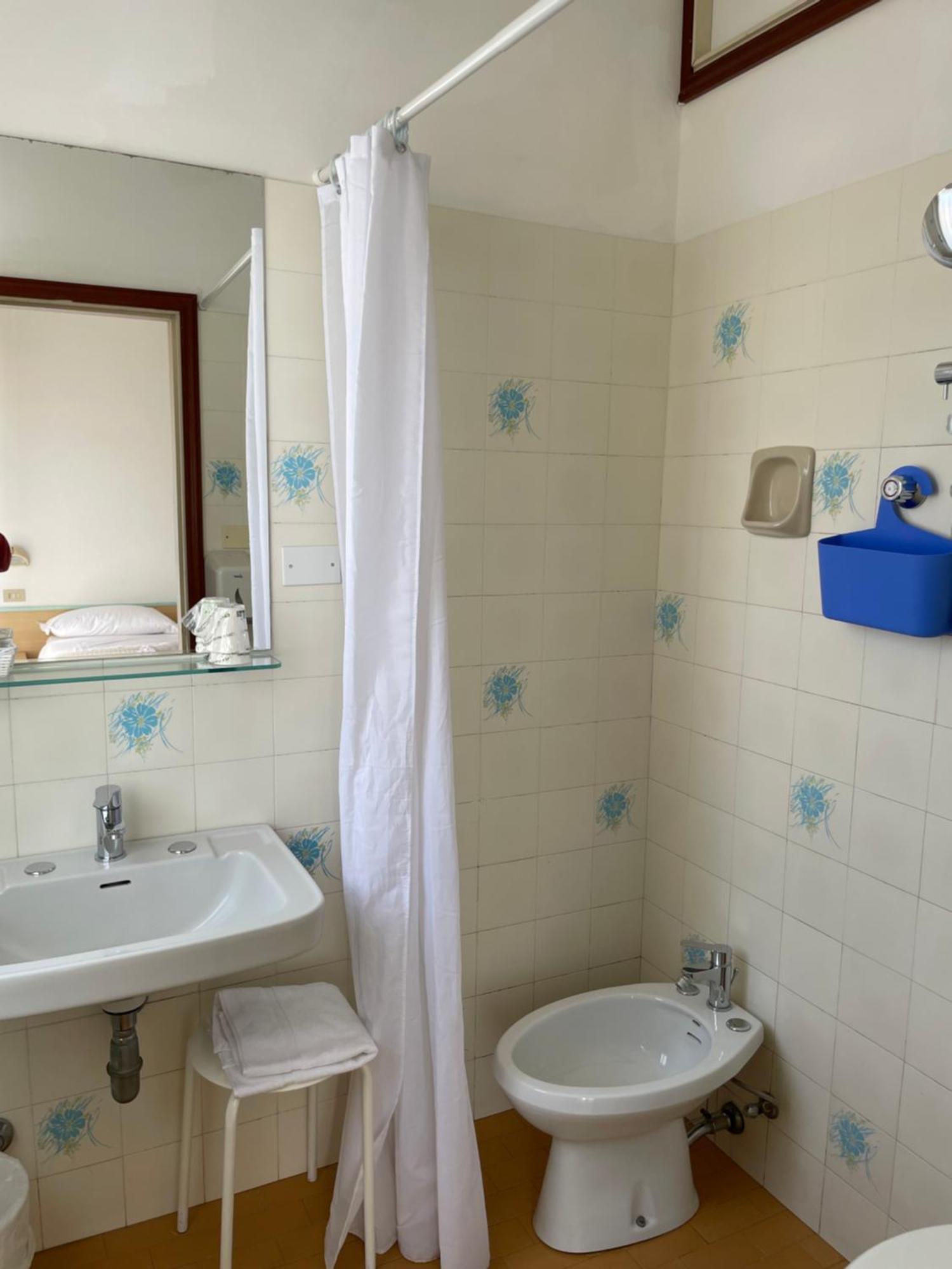 Hotel Barbiani Riccione Luaran gambar