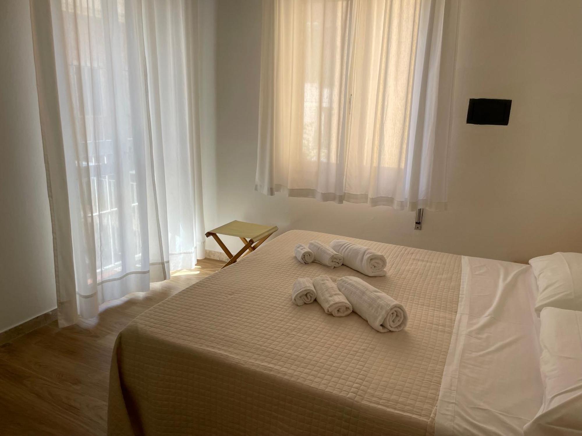 Hotel Barbiani Riccione Luaran gambar