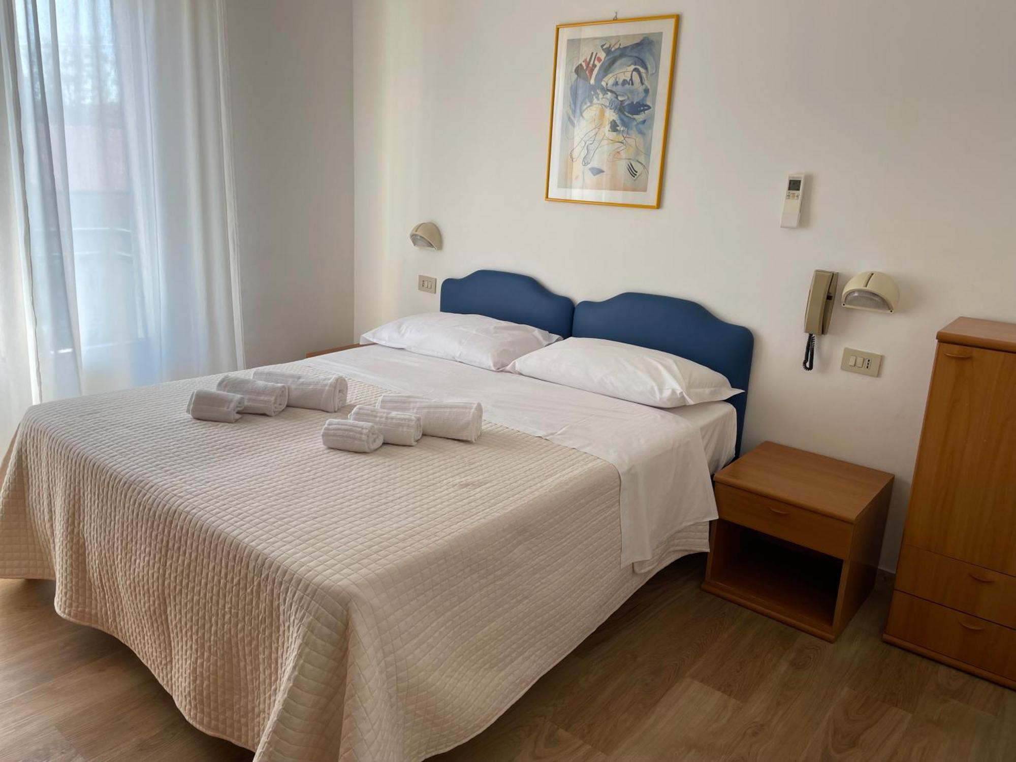 Hotel Barbiani Riccione Luaran gambar